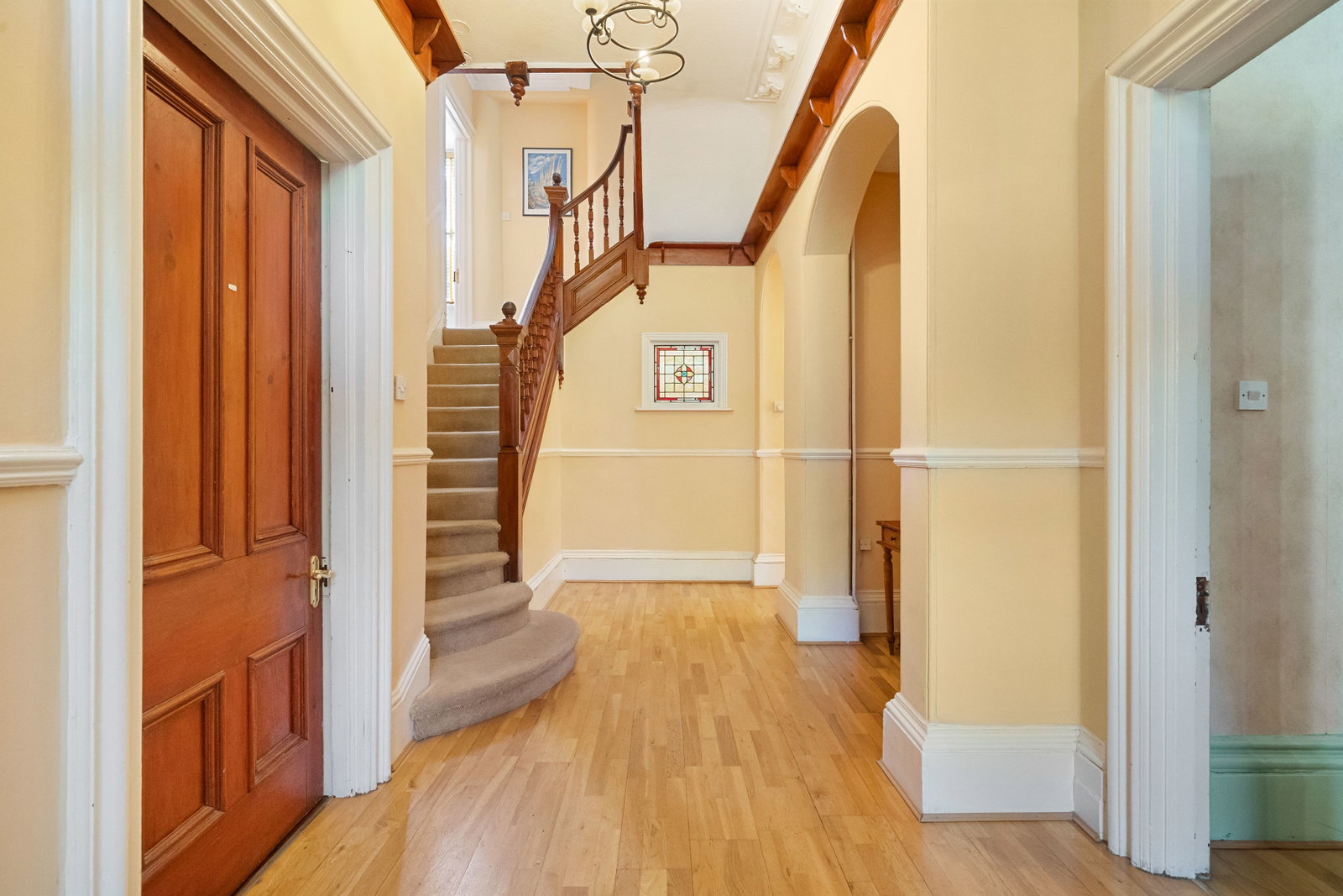 Semi Detached House for sale in Liverpool, Linnet Lane, Sefton Park, 5242 m²