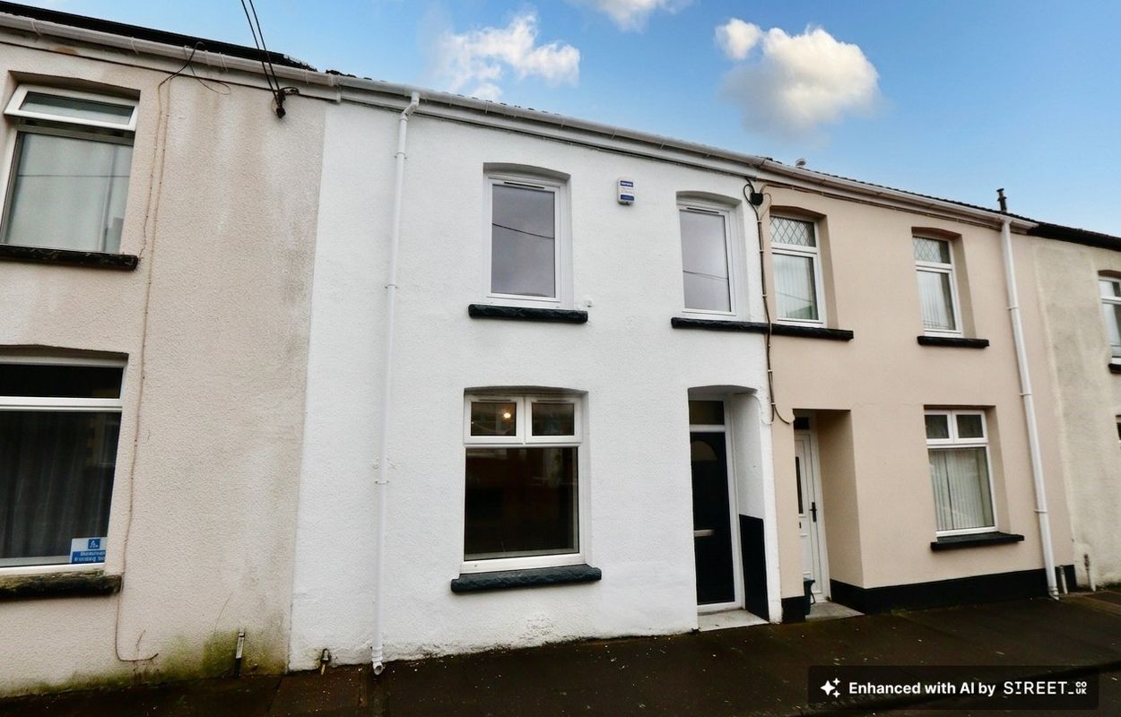 Terraced House for sale in Bargoed, Greenfield Street, Bargoed, CF81 8RT