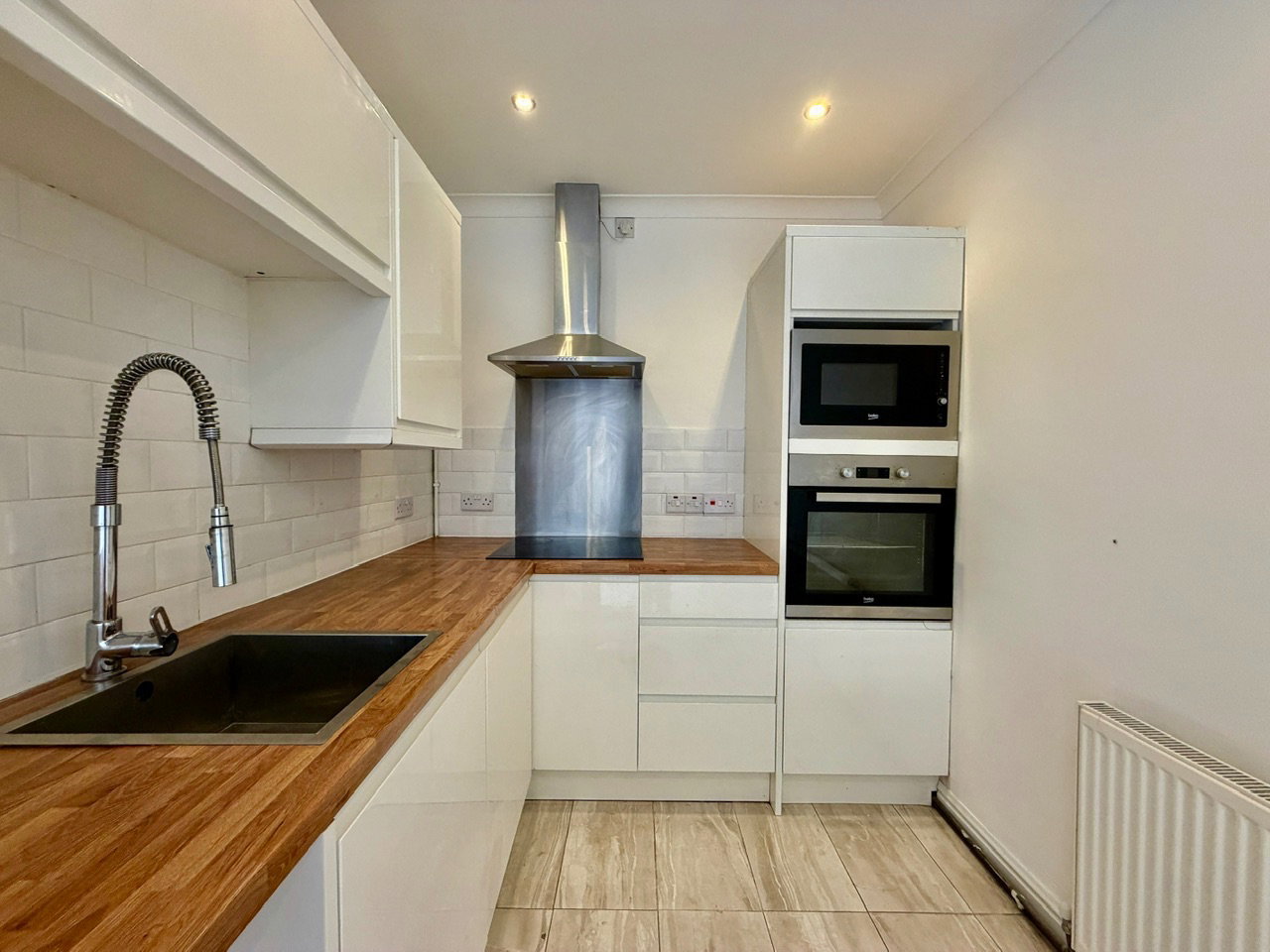 Terraced House for sale in Ebbw Vale, Mount Pleasant Road, Ebbw Vale, NP23 6JH