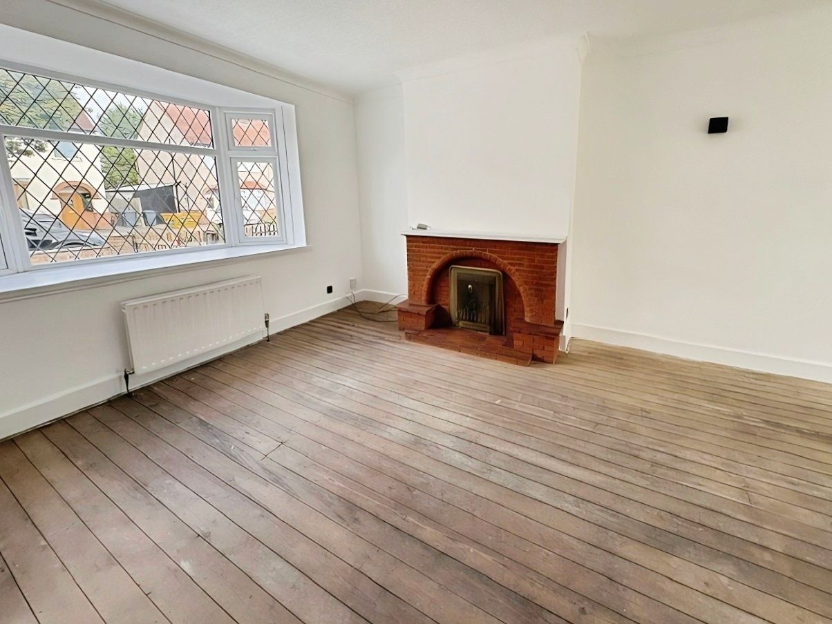 Semi Detached House for sale in Hinckley, Goosehills Road, Burbage, Hinckley, LE10 2RY