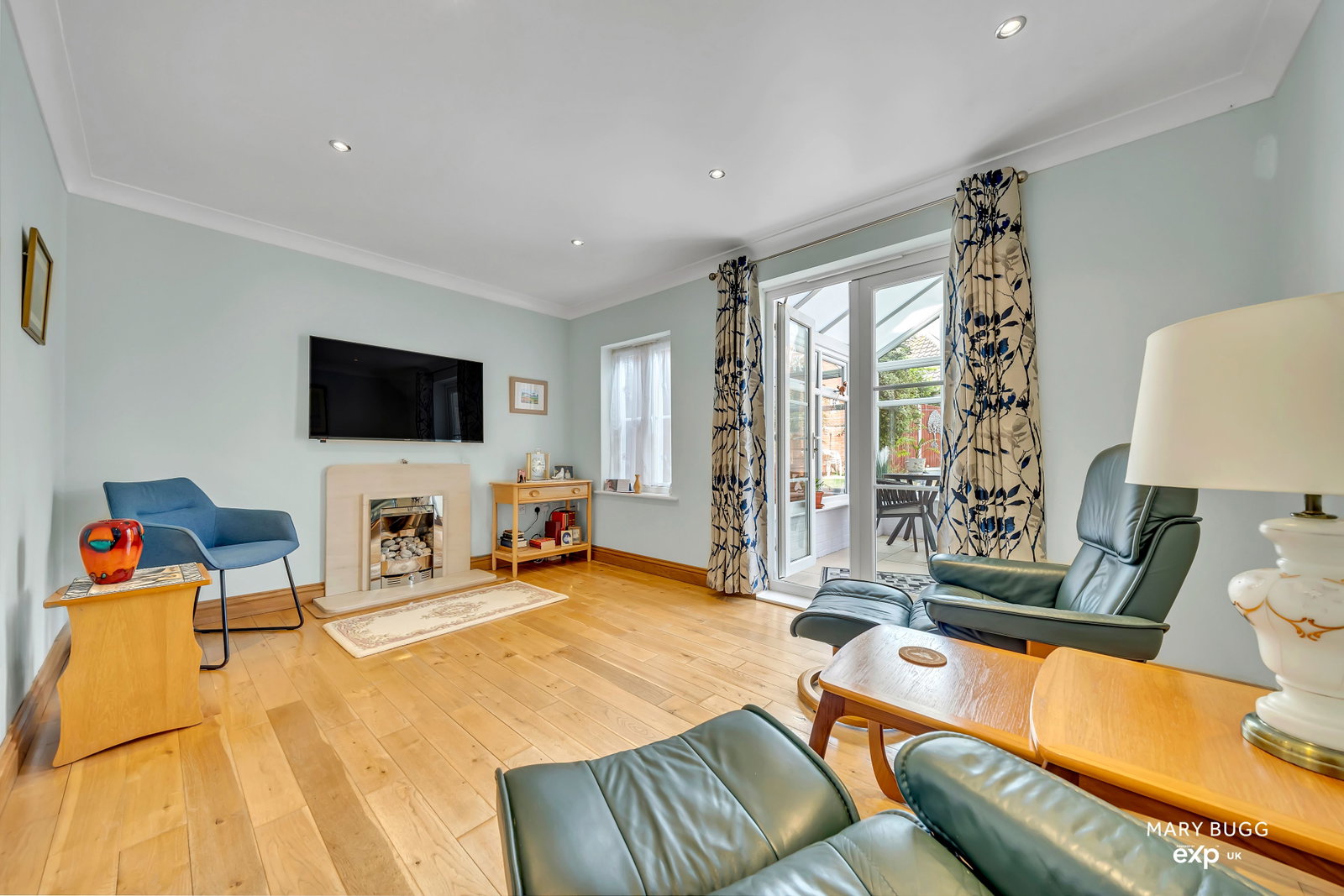 Terraced House for sale in Chelmsford, West Hanningfield Road, Great Baddow, Chelmsford, CM2 8HL