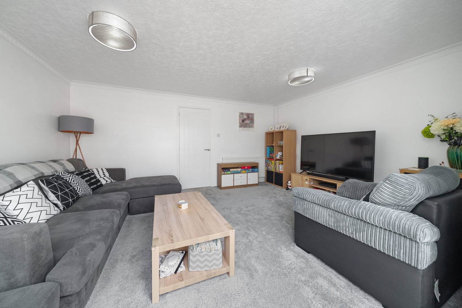 Terraced House for sale in Droitwich, Shepherds Green, Droitwich, WR9 9DE
