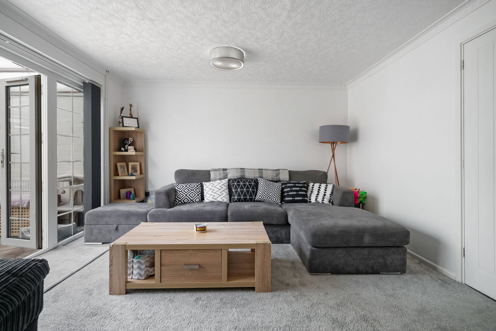 Terraced House for sale in Droitwich, Shepherds Green, Droitwich, WR9 9DE