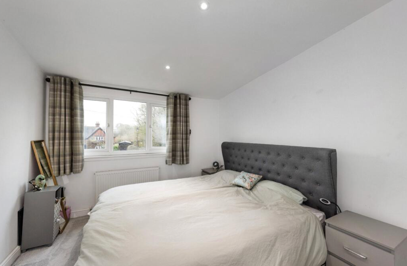 Terraced House for sale in Edenbridge, Crouch House Road, Edenbridge, TN8 5EN