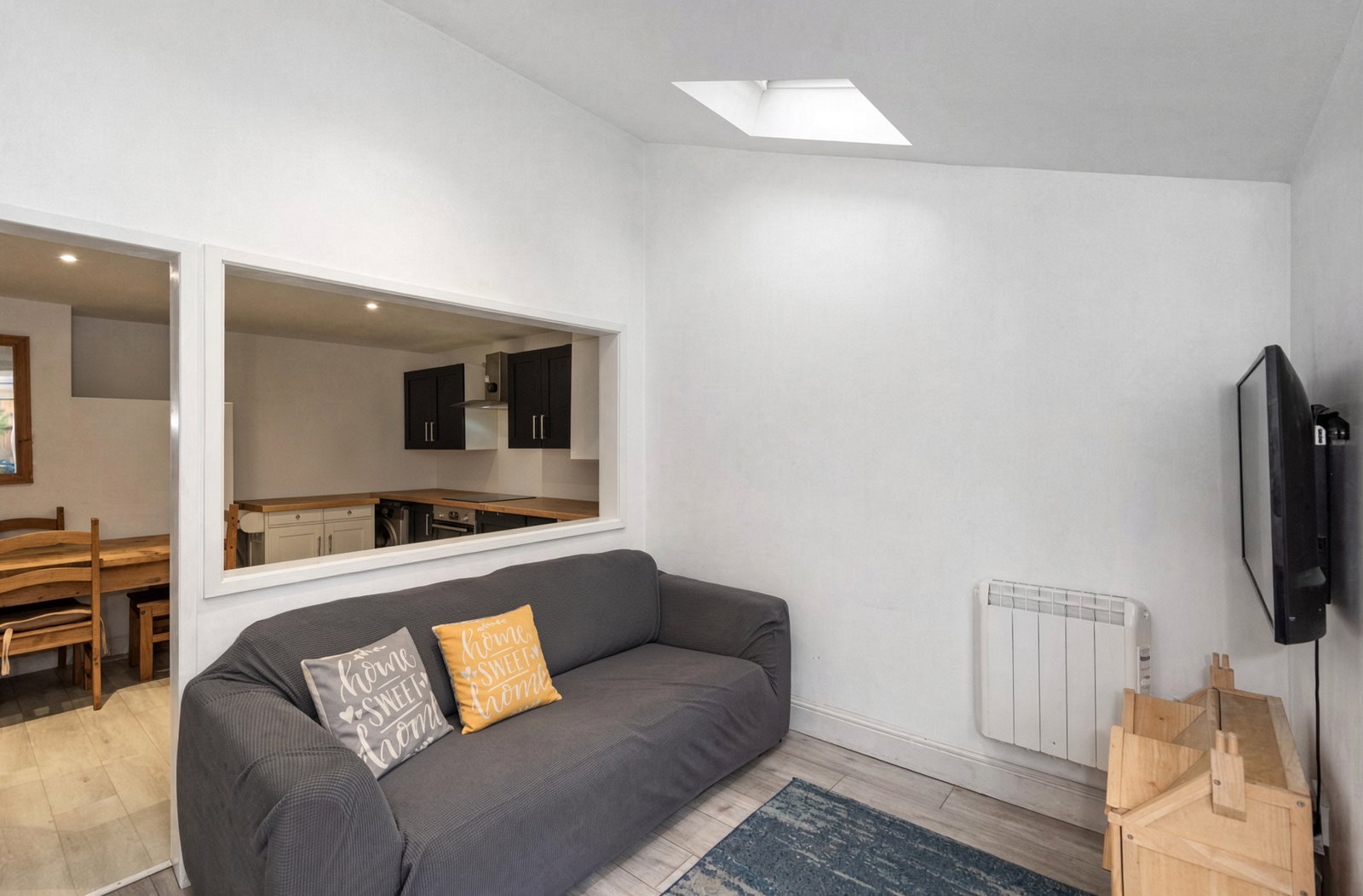 Terraced House for sale in Edenbridge, Crouch House Road, Edenbridge, TN8 5EN