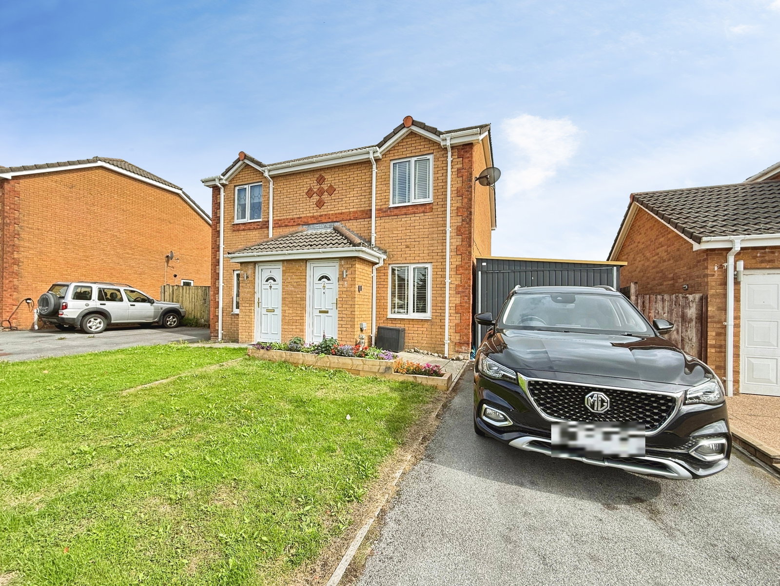 Semi Detached House for sale in Swansea, Brownhills, Gorseinon, Swansea, West Glamorgan SA4
