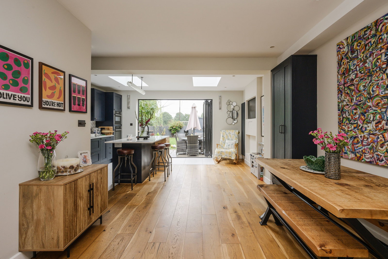 End Of Terrace House for sale in New Malden, Tennyson Avenue, Motspur Park, KT3 6NA, 992 m²