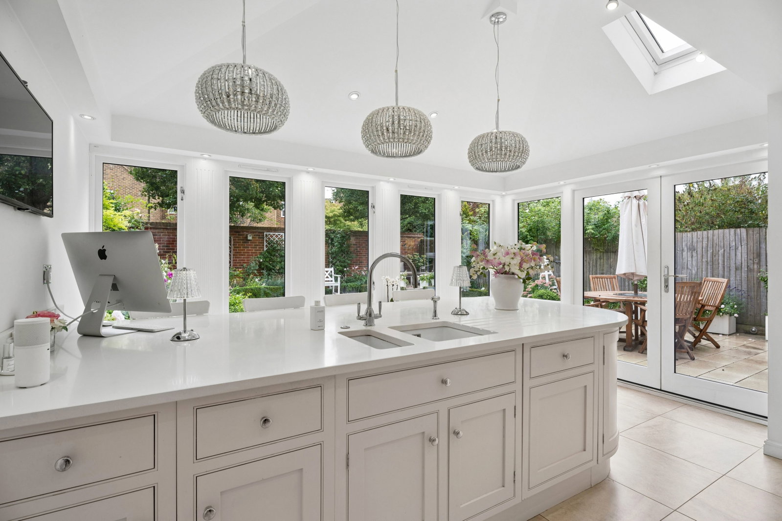 Detached House for sale in Aylesbury, Chelsea Road, Fairford Leys, Aylesbury, 2071 m²