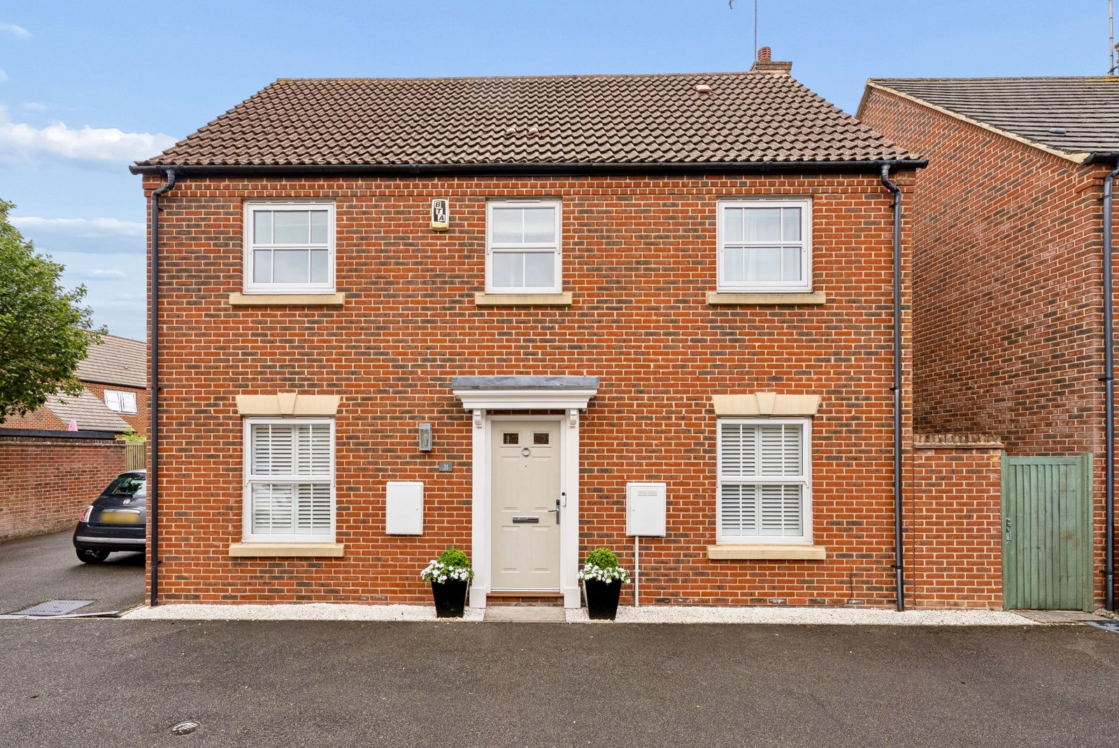 Detached House for sale in Aylesbury, Chelsea Road, Fairford Leys, Aylesbury, 2071 m²
