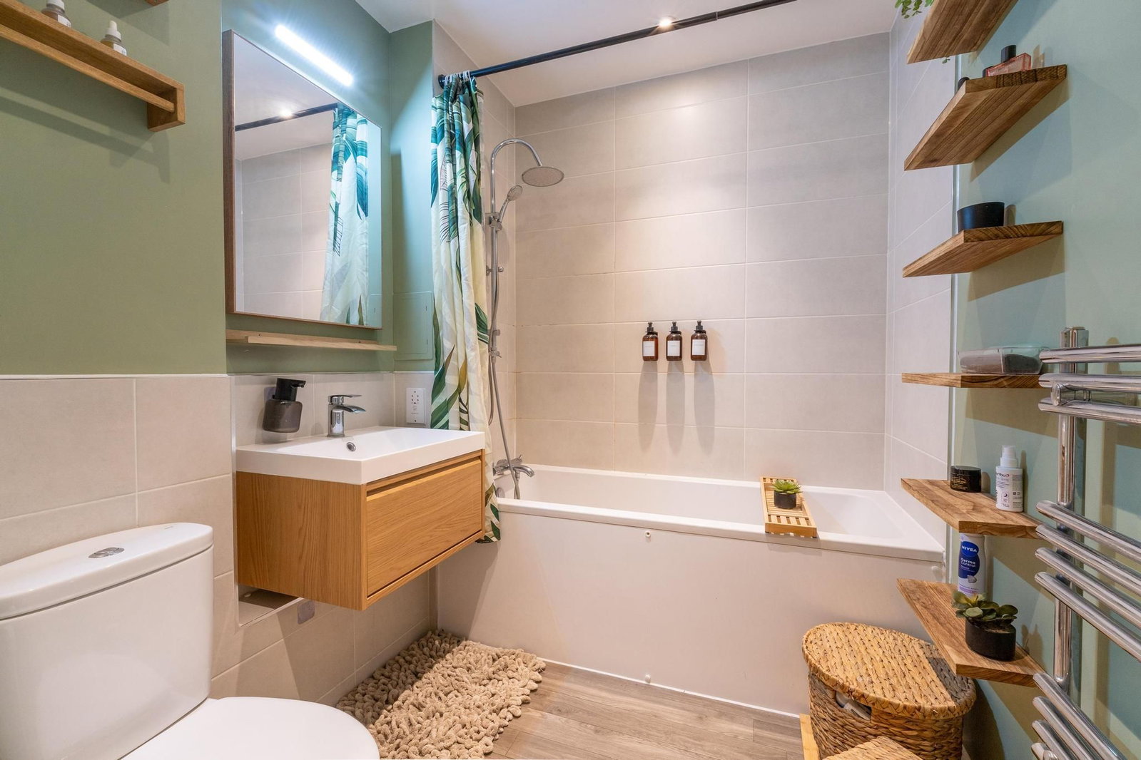 Flat for sale in Ilford, 66 Roden Street, Ilford, Greater London, IG1 2ZR