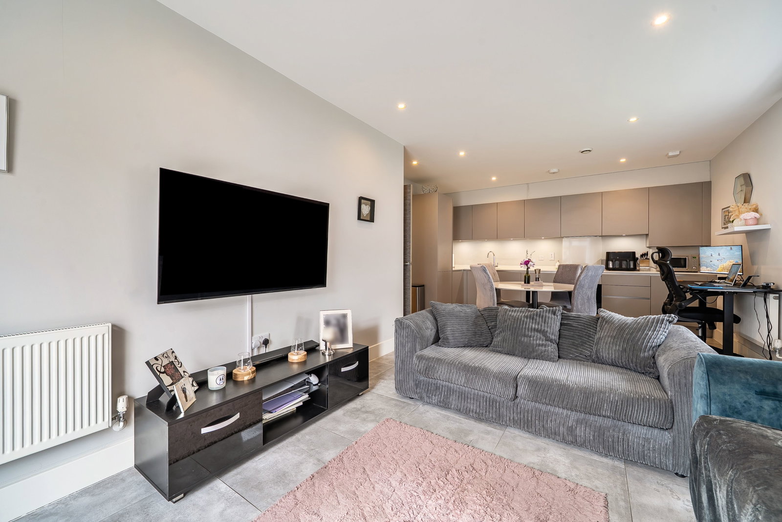 Flat for sale in Bushey, Ellam Court, Bushey Hall Road, Bushey, WD23
