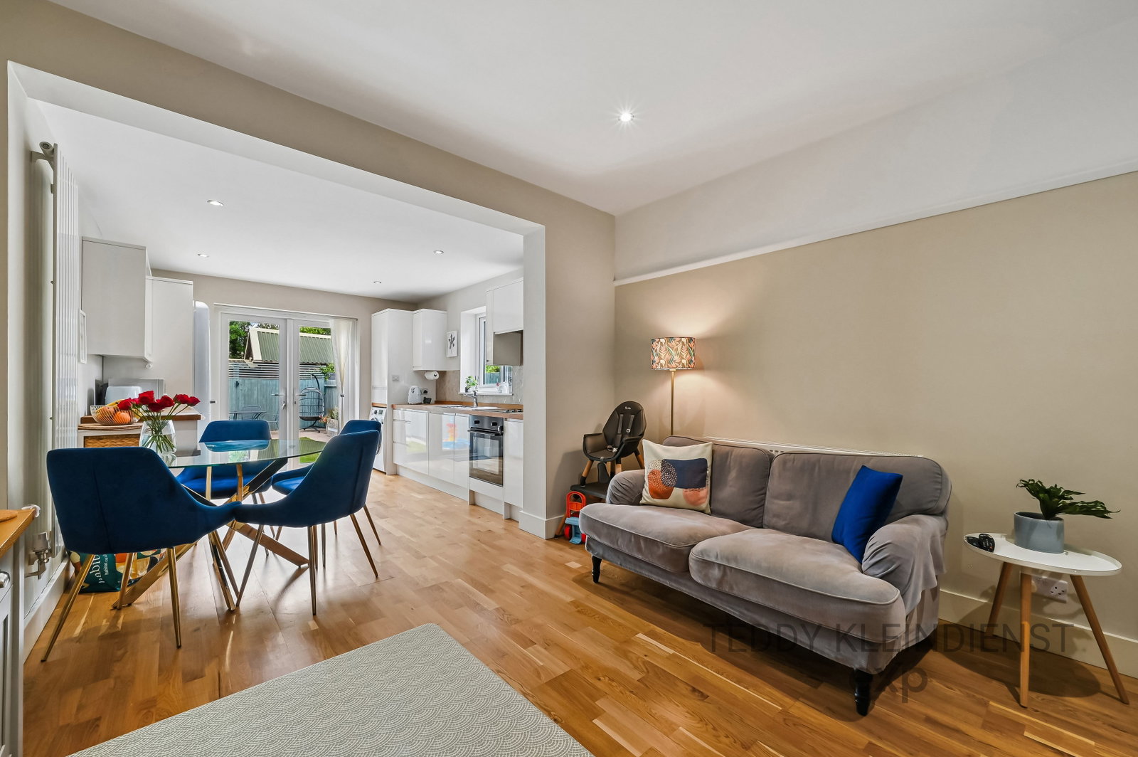 Apartment for sale in London, Cannon Hill Lane, London, SW20 9HL