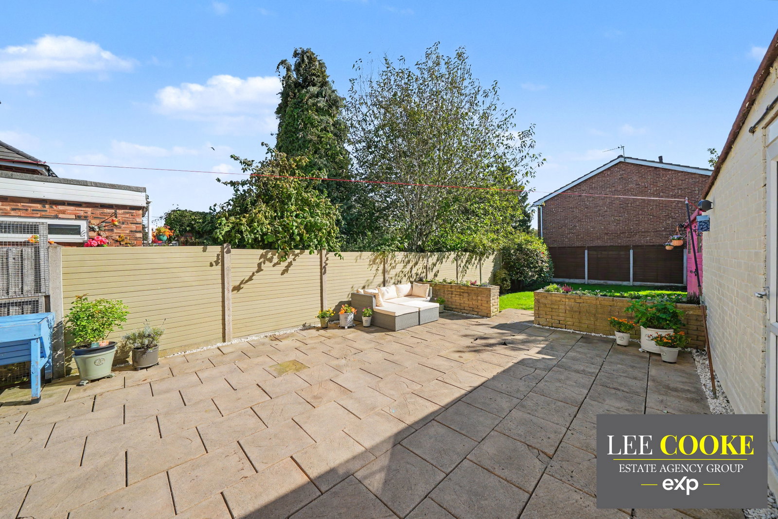 Semi Detached House for sale in Wolverhampton, Lawnswood Avenue, Claregate, Tettenhall, Wolverhampton.