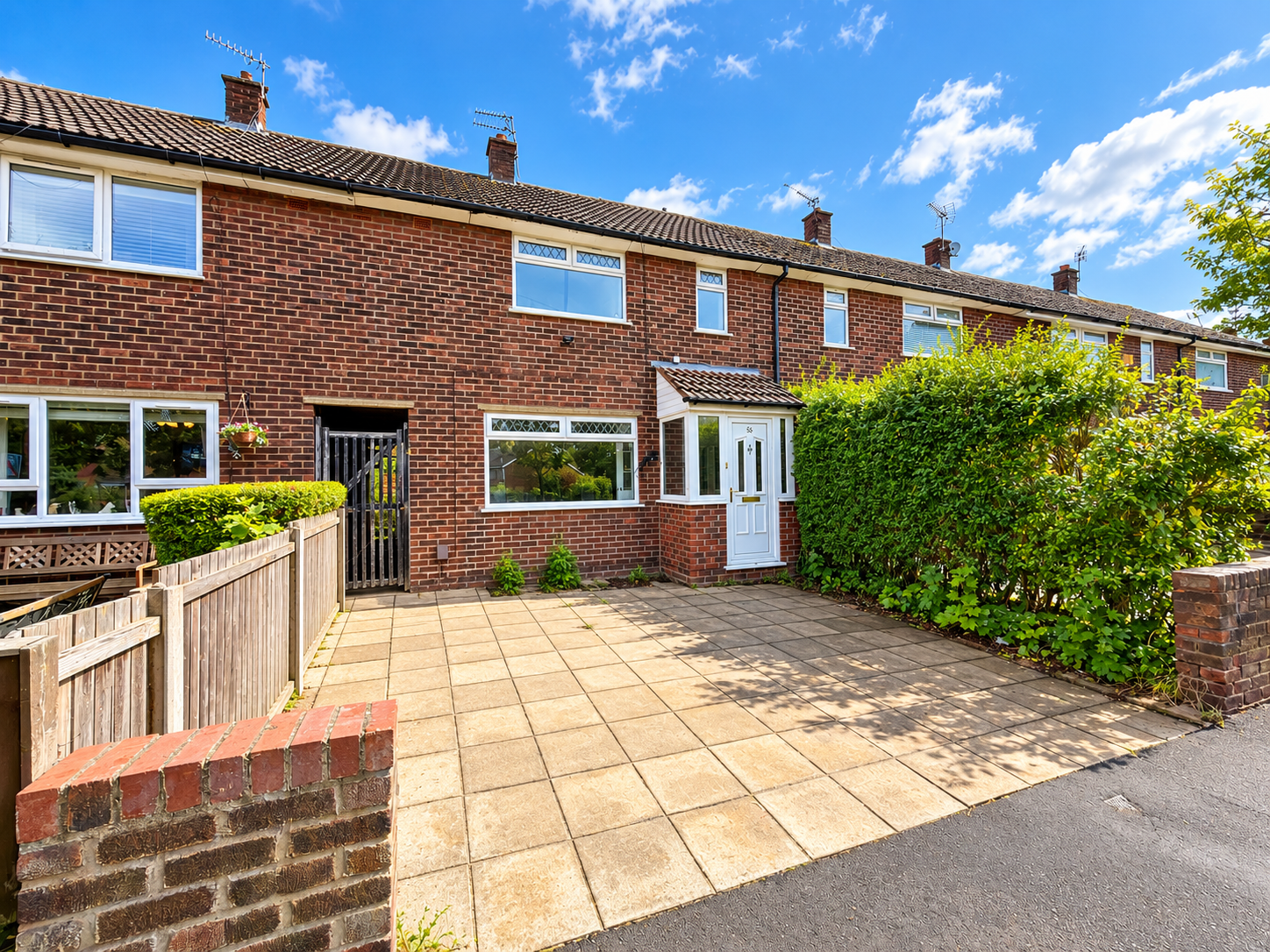 Terraced House for sale in Stockport, Northumberland Road, Brinnington, Stockport, SK5 8LT