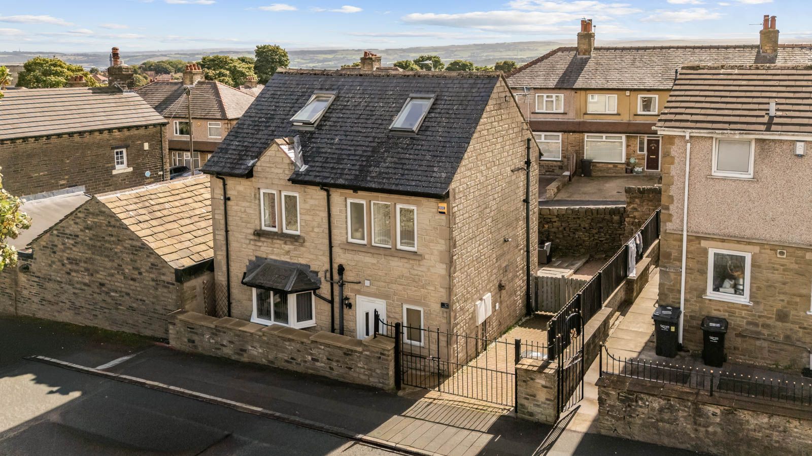 Detached House for sale in Halifax, 1c Paddock Lane, Norton Tower, Halifax HX2 0LB
