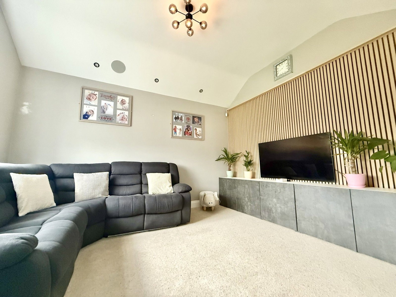 Bungalow for sale in Gloucester, Tuffley Lane, Gloucester, 957 m²