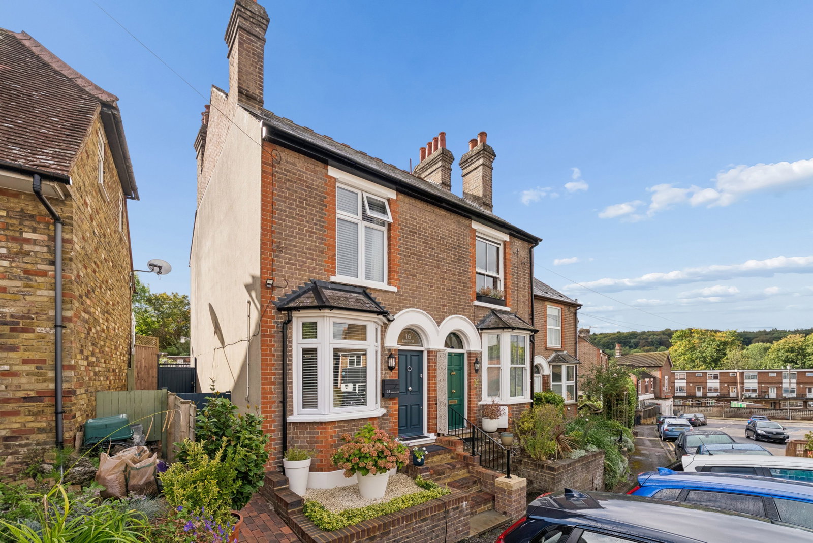 End Of Terrace House for sale in Chesham, Springfield Road, Chesham, Buckinghamshire. HP5 1PW, 711 m²