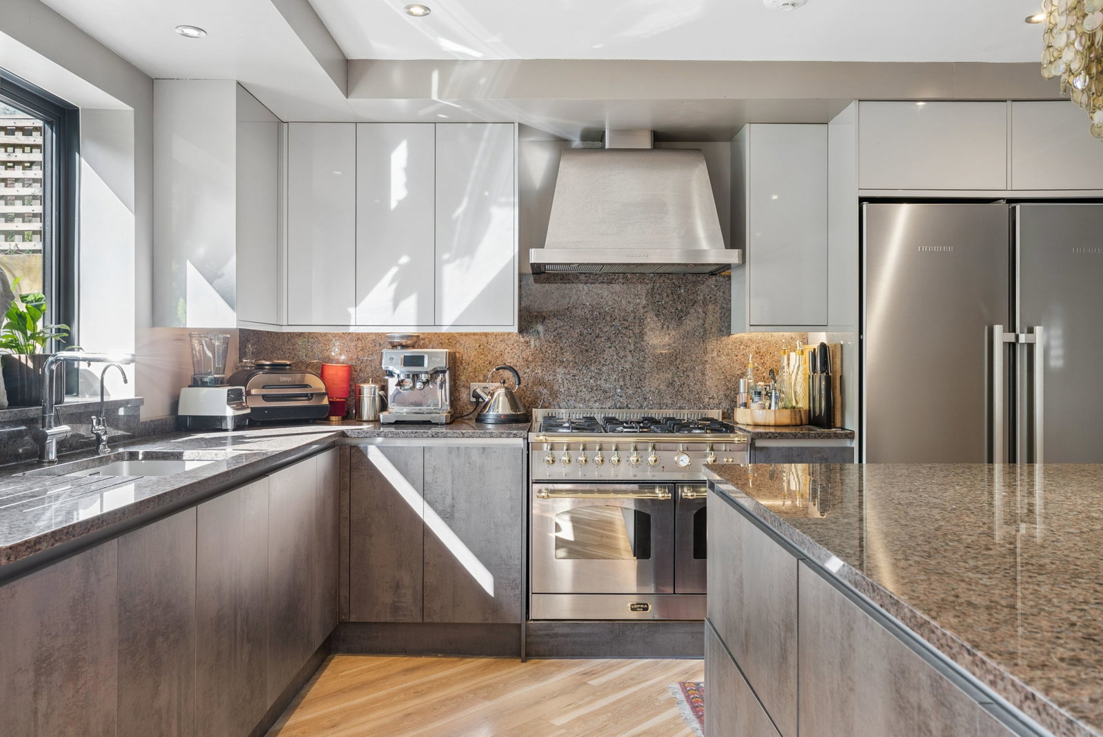 Detached House for sale in Nr. Beaconsfield, Elm Road, Penn, Nr. Beaconsfield, Buckinghamshire, HP10 8LQ, 2698 m²