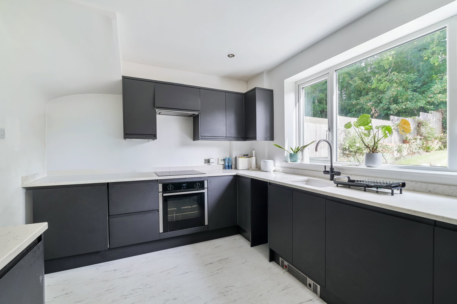 Semi Detached House for sale in Epsom, Dale View, Headley, Epsom, KT18 6EH