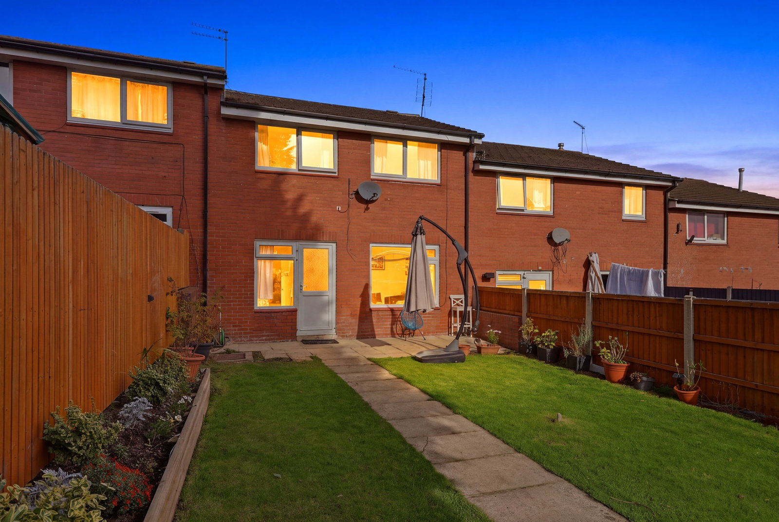 Terraced House for sale in Leeds, Glencoe Gardens, Kippax, Leeds, LS25 7QY