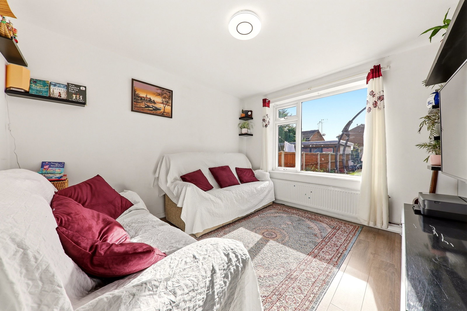 Terraced House for sale in Leeds, Glencoe Gardens, Kippax, Leeds, LS25 7QY