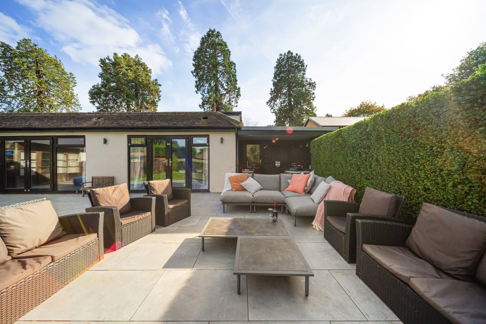 Detached House for sale in Caterham, Leazes Avenue, Chaldon, Caterham, CR3 5AG, 2549 m²
