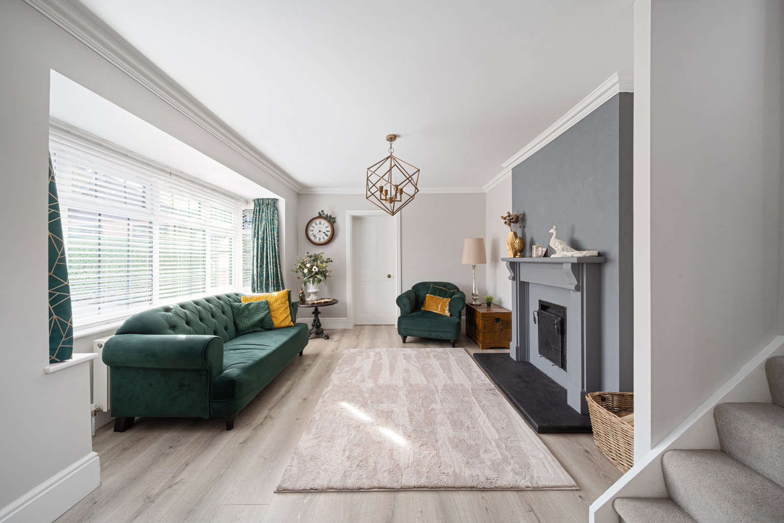 Detached House for sale in Caterham, Leazes Avenue, Chaldon, Caterham, CR3 5AG, 2549 m²