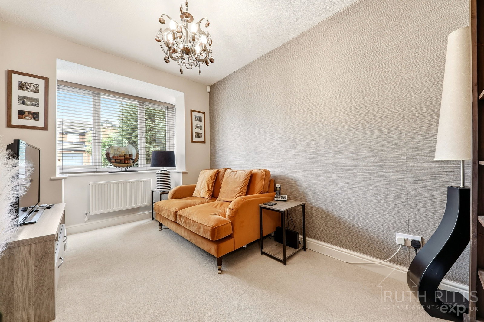 Detached House for sale in Pontefract, Stretton Close, Ackton, WF7