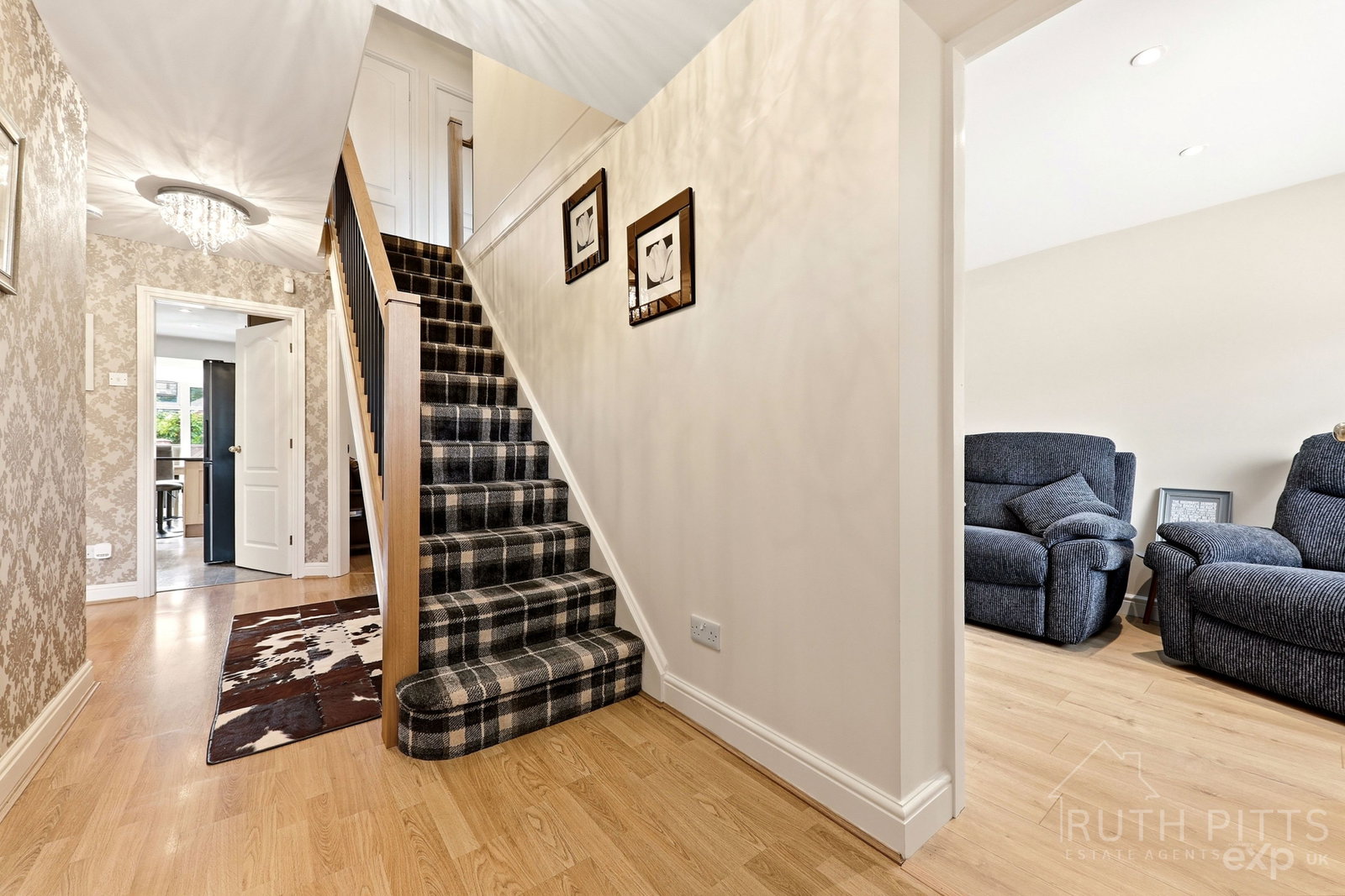 Detached House for sale in Pontefract, Stretton Close, Ackton, WF7