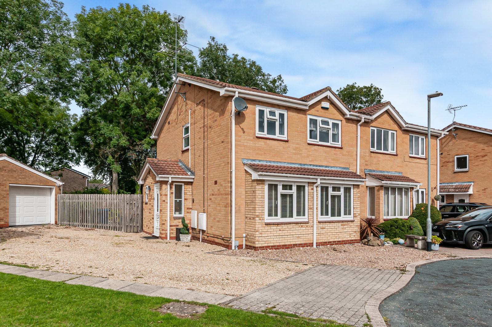 Semi Detached House for sale in Beverley, Savile Close, Beverley, HU17 7QF