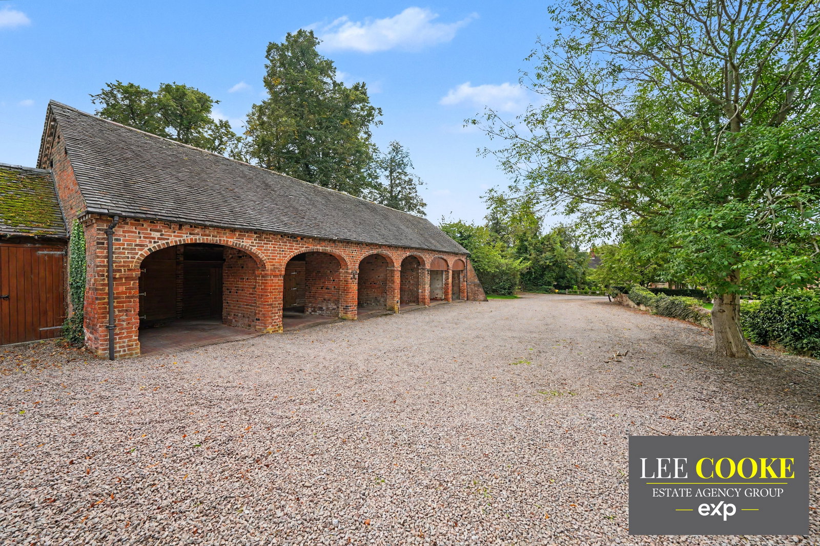 Country House for sale in Stafford, St. Thomas Priory, Brancote, Tixall, Stafford, ST18 0ZJ