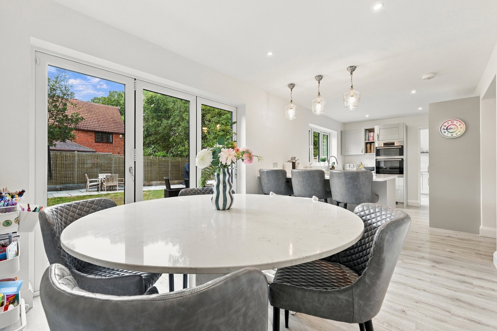 Detached House for sale in Basildon, The Lindens, Langdon Hills, SS16, 1300 m²