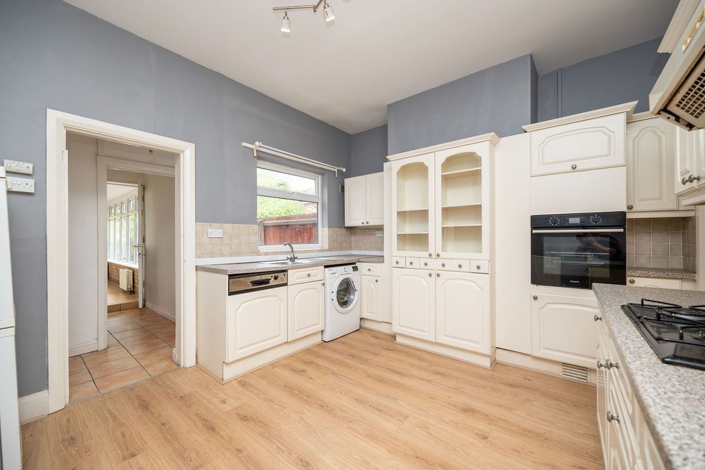 Terraced House for sale in Birmingham, High Street, Harborne, Birmingham, B17 9QG