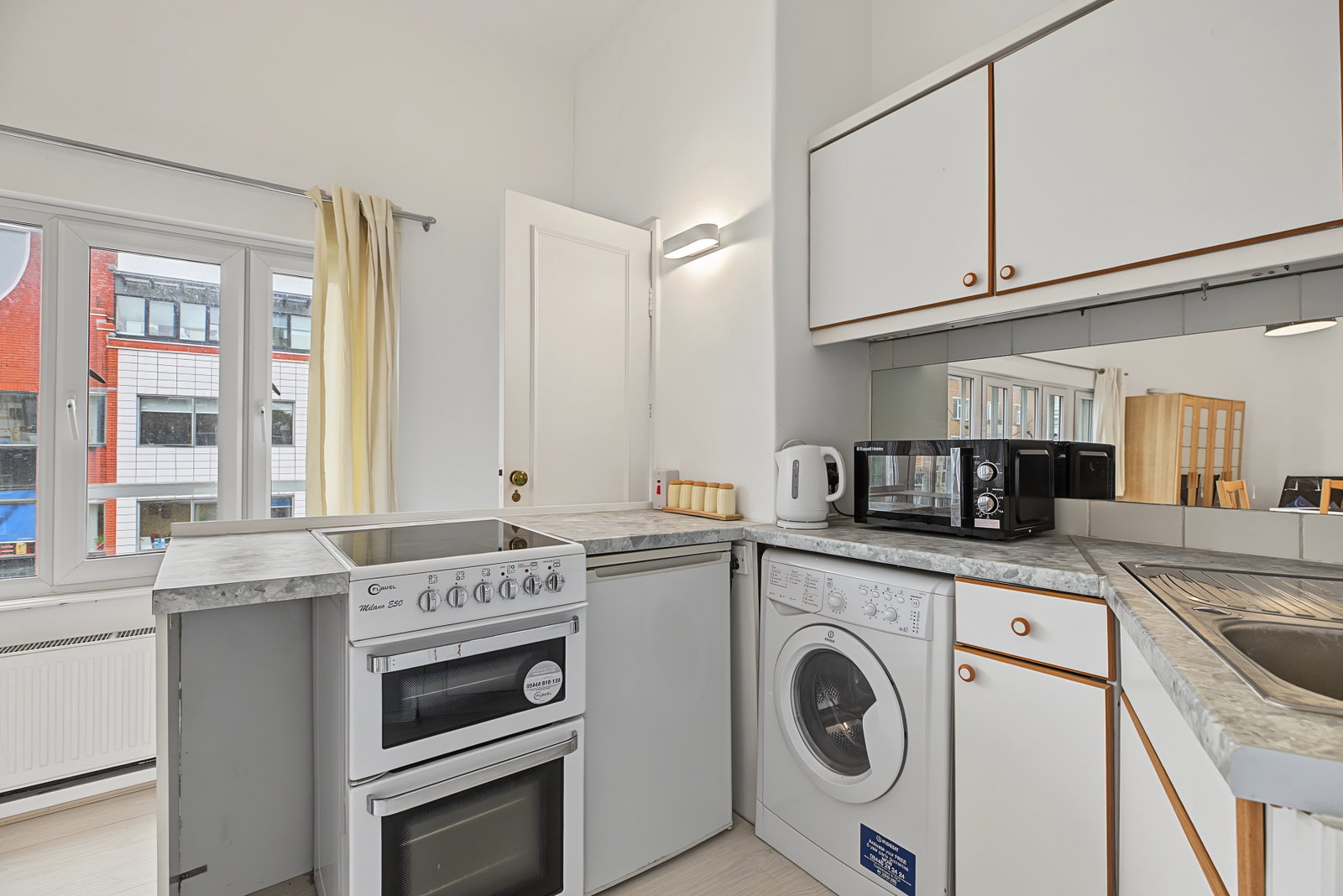 Studio for sale in London, Harrington Road, South Kennsington, London, SW7 3EU, 301 m²
