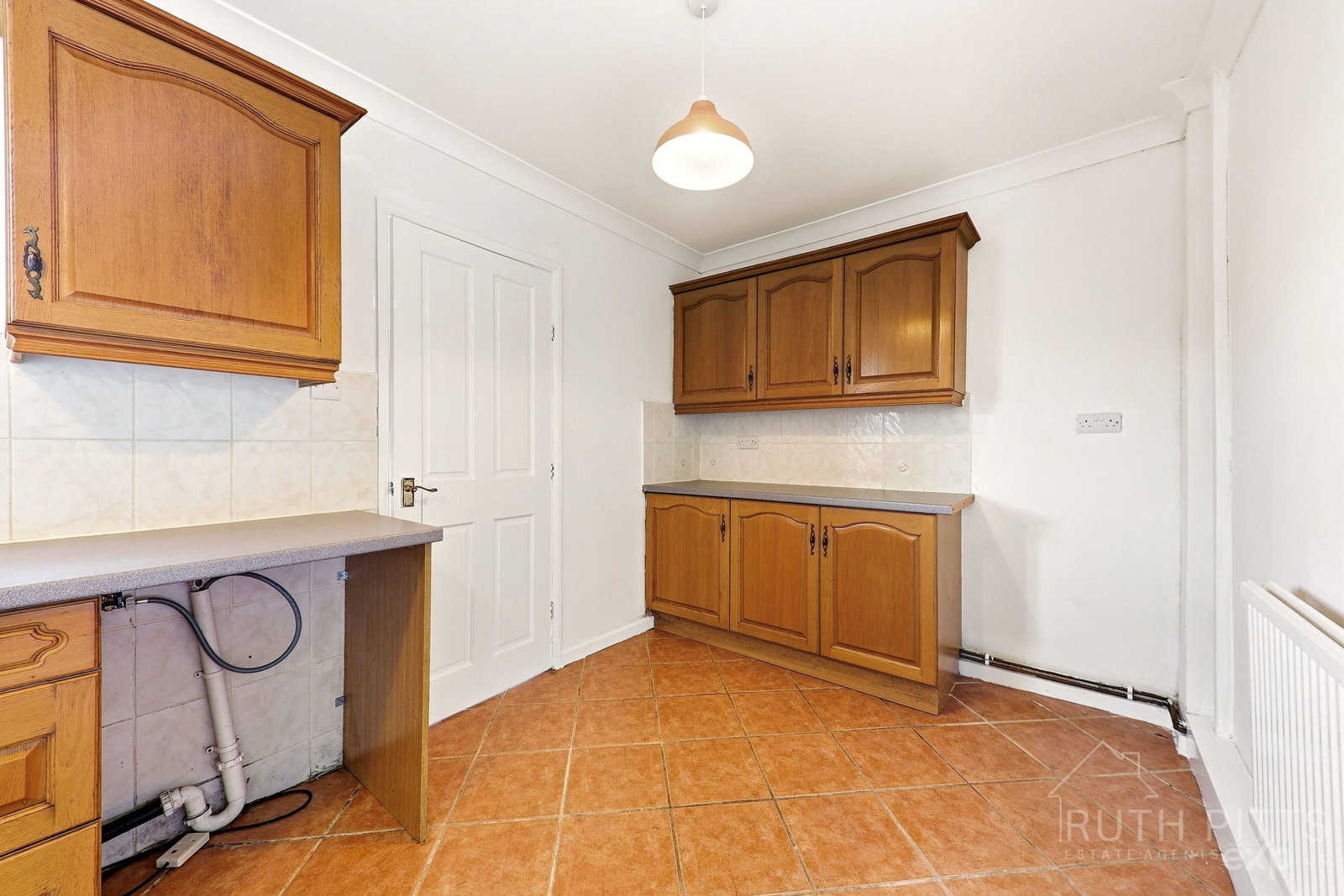 End Of Terrace House for sale in Pontefract, Strickland Road, Upton, WF9
