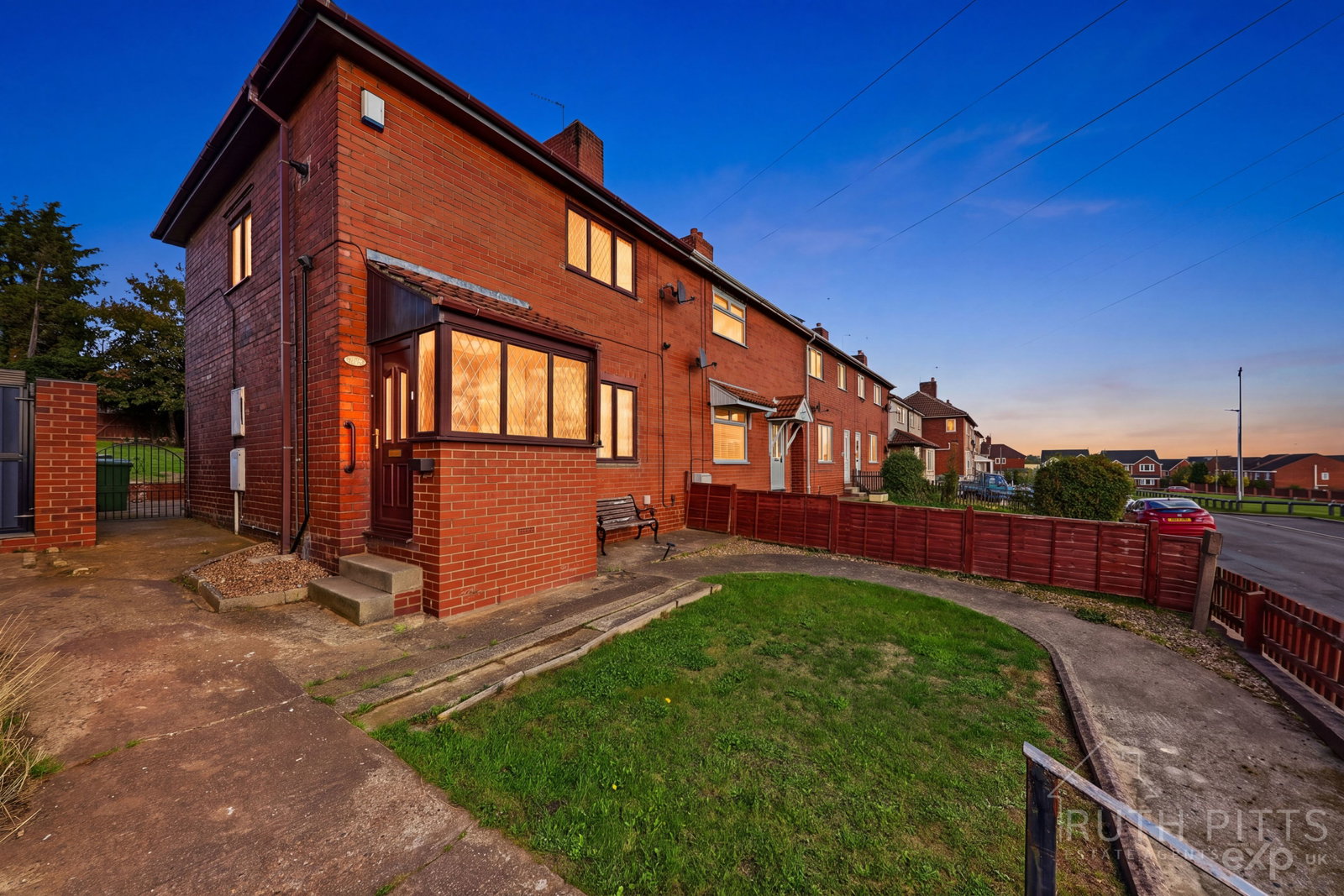 End Of Terrace House for sale in Pontefract, Strickland Road, Upton, WF9