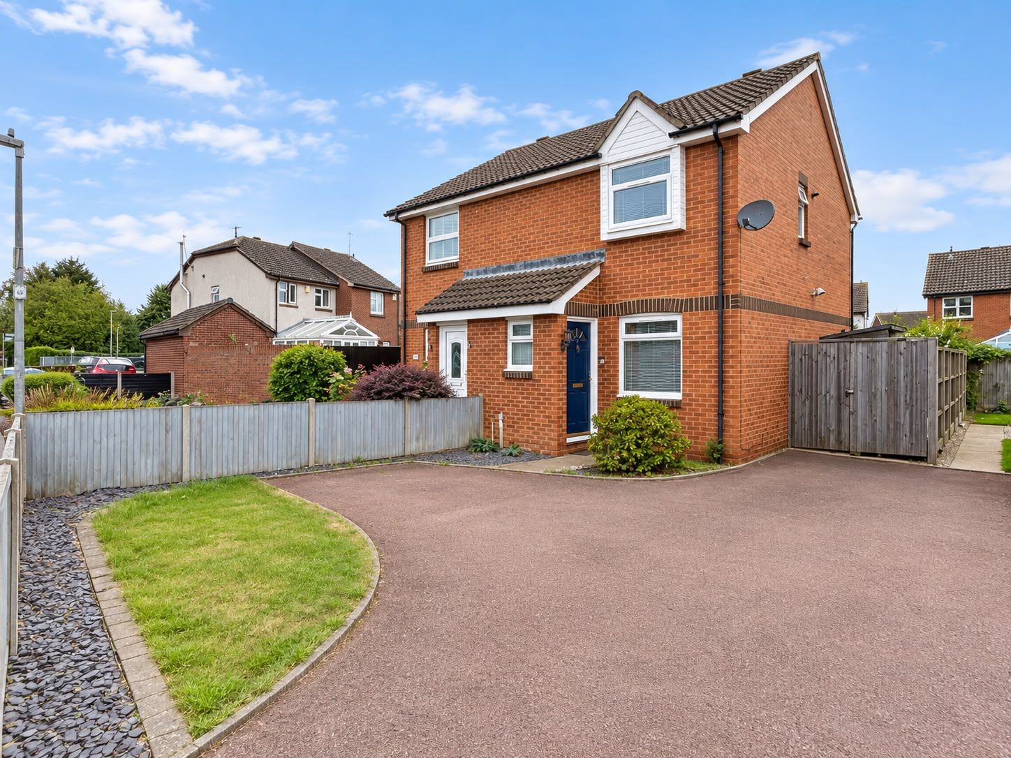 Semi Detached House for sale in Sittingbourne, Station Road, Teynham, Sittingbourne, ME9 9TJ