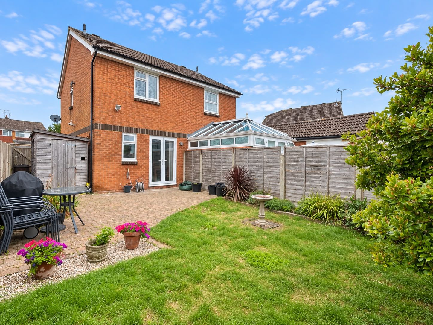 Semi Detached House for sale in Sittingbourne, Station Road, Teynham, ME9 9TJ