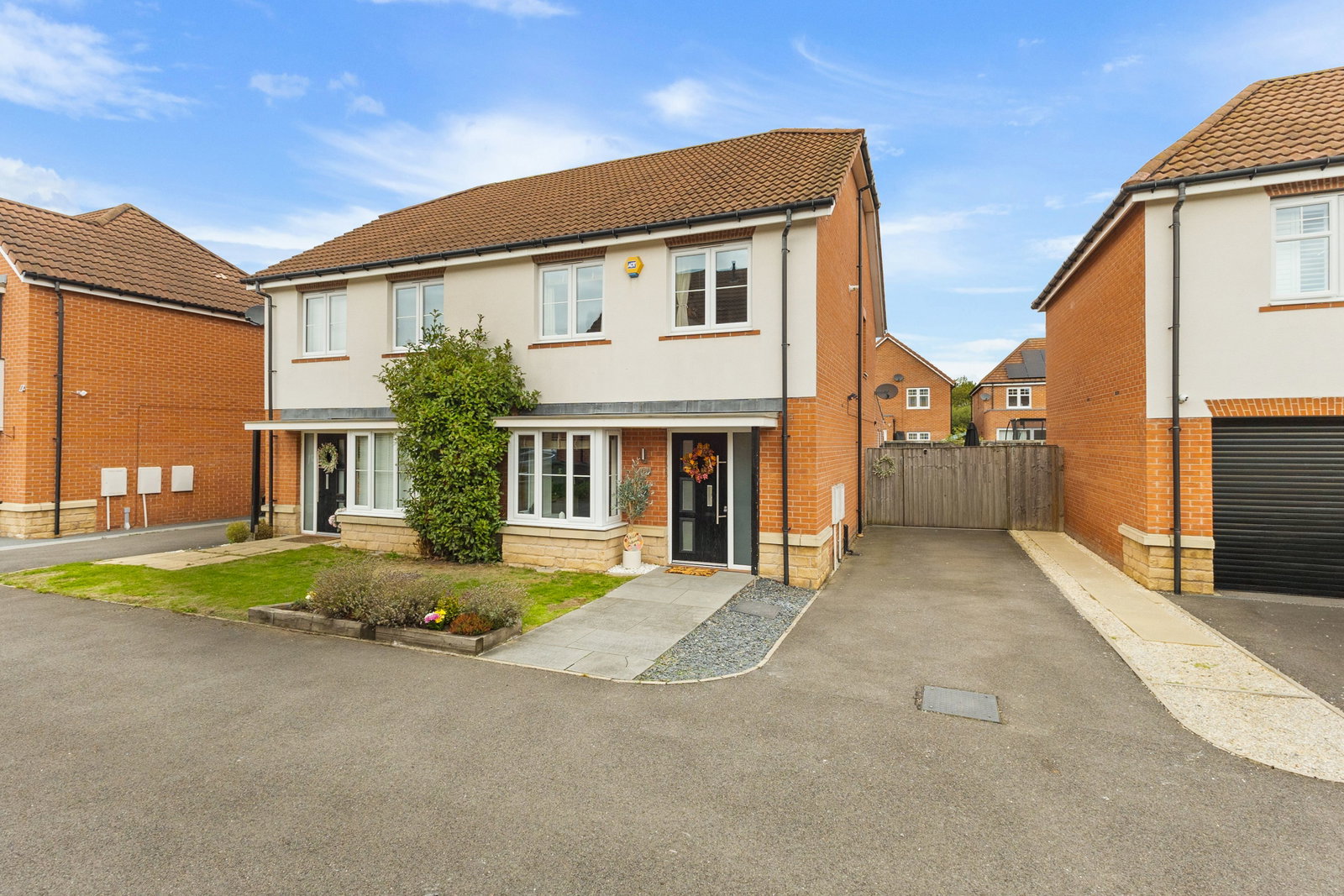 Semi Detached House for sale in Pontefract, Edward Mews, Pontefract, 1203 m²