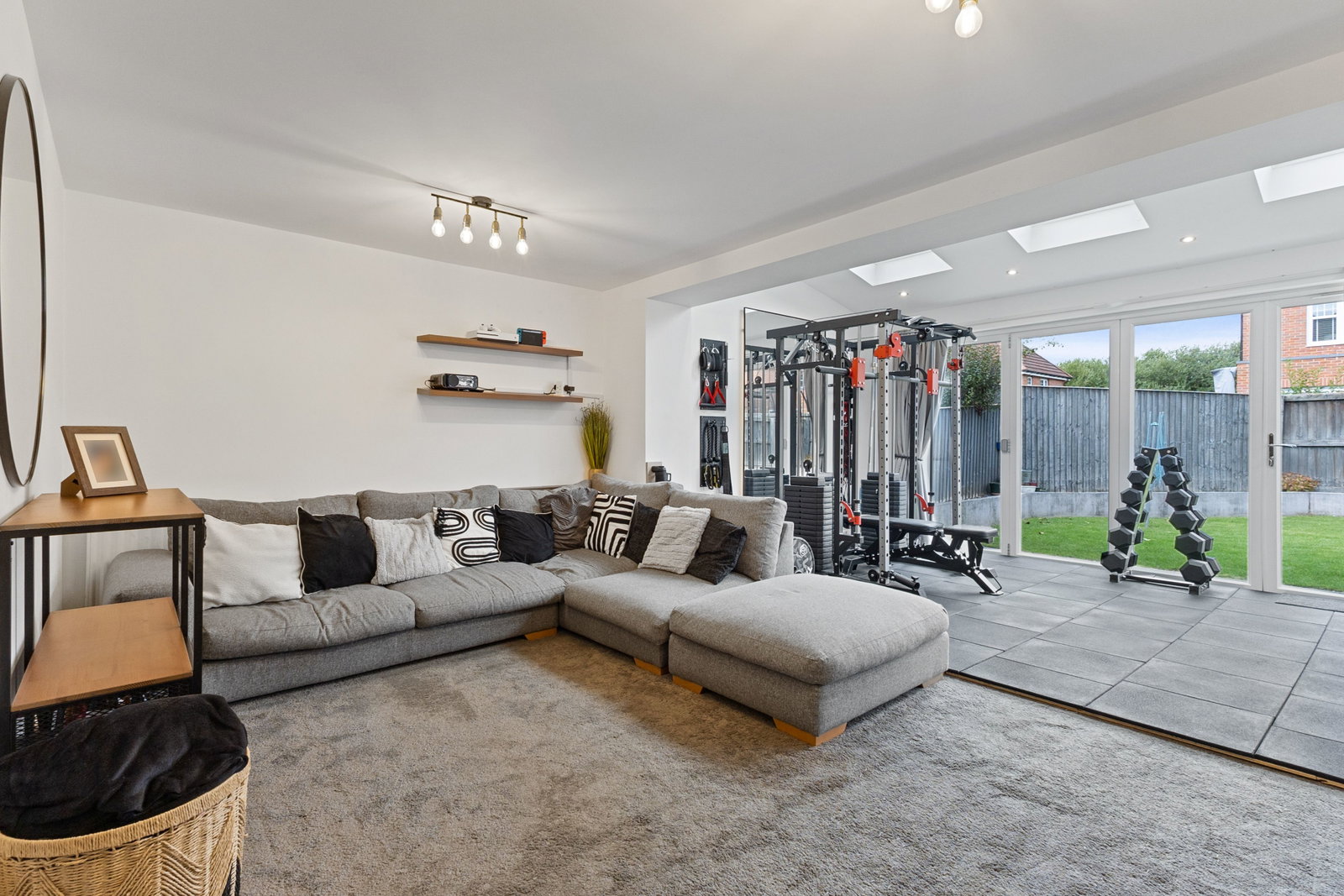 Semi Detached House for sale in Pontefract, Edward Mews, Pontefract, 1203 m²