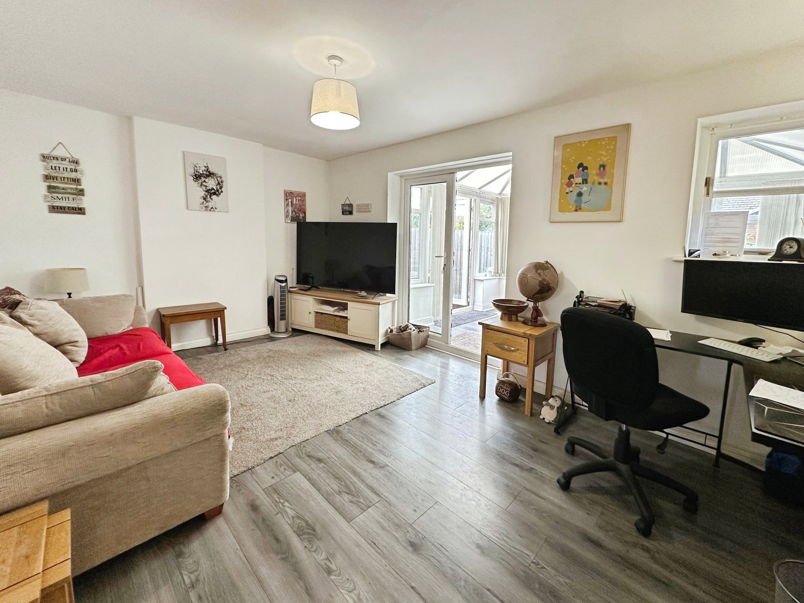 Semi Detached House for sale in Burton-on-trent, Burton Road, Alrewas, DE13 7BB