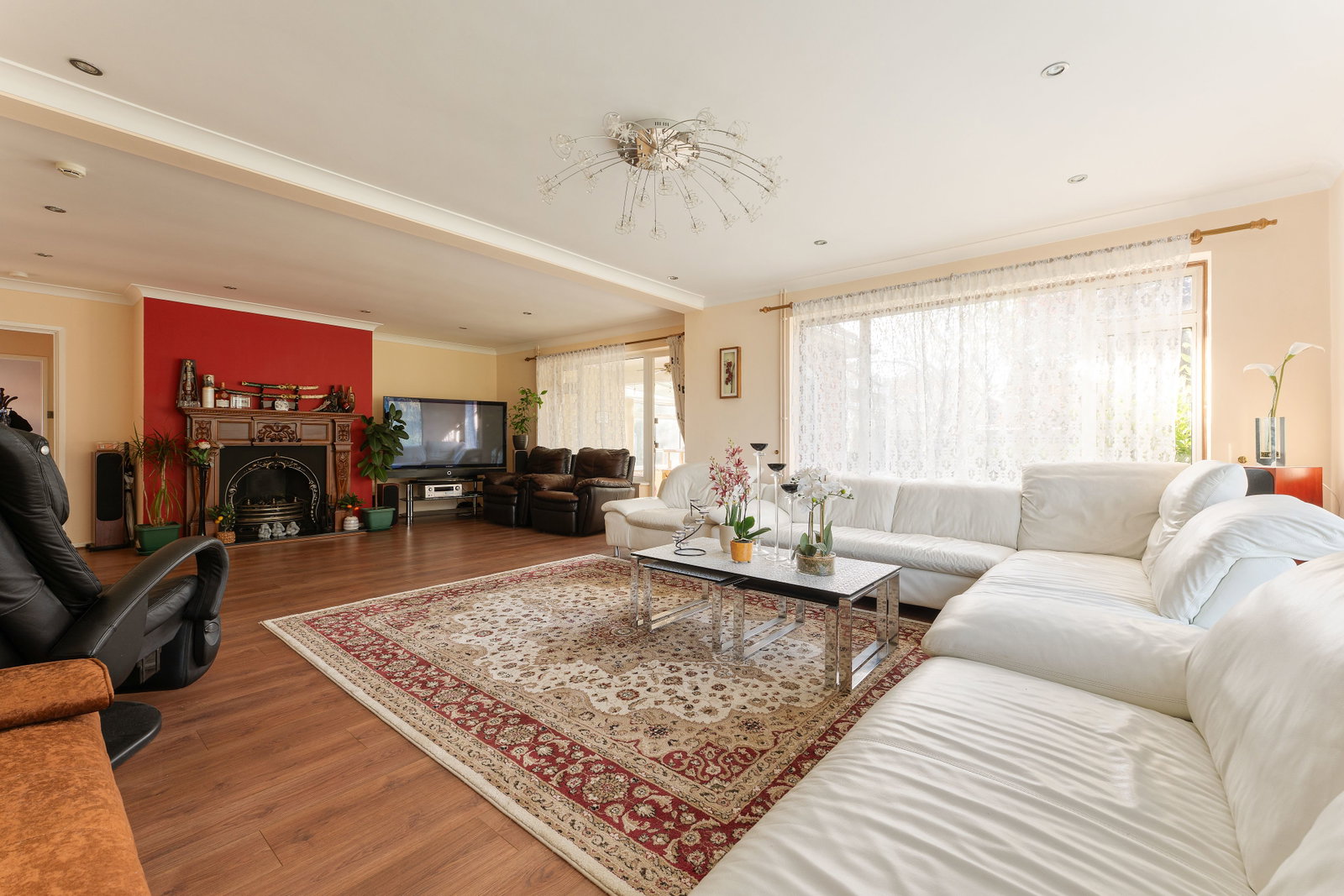 Bungalow for sale in Salisbury, The Avenue, Laverstock, Salisbury, SP1, 2003 m²