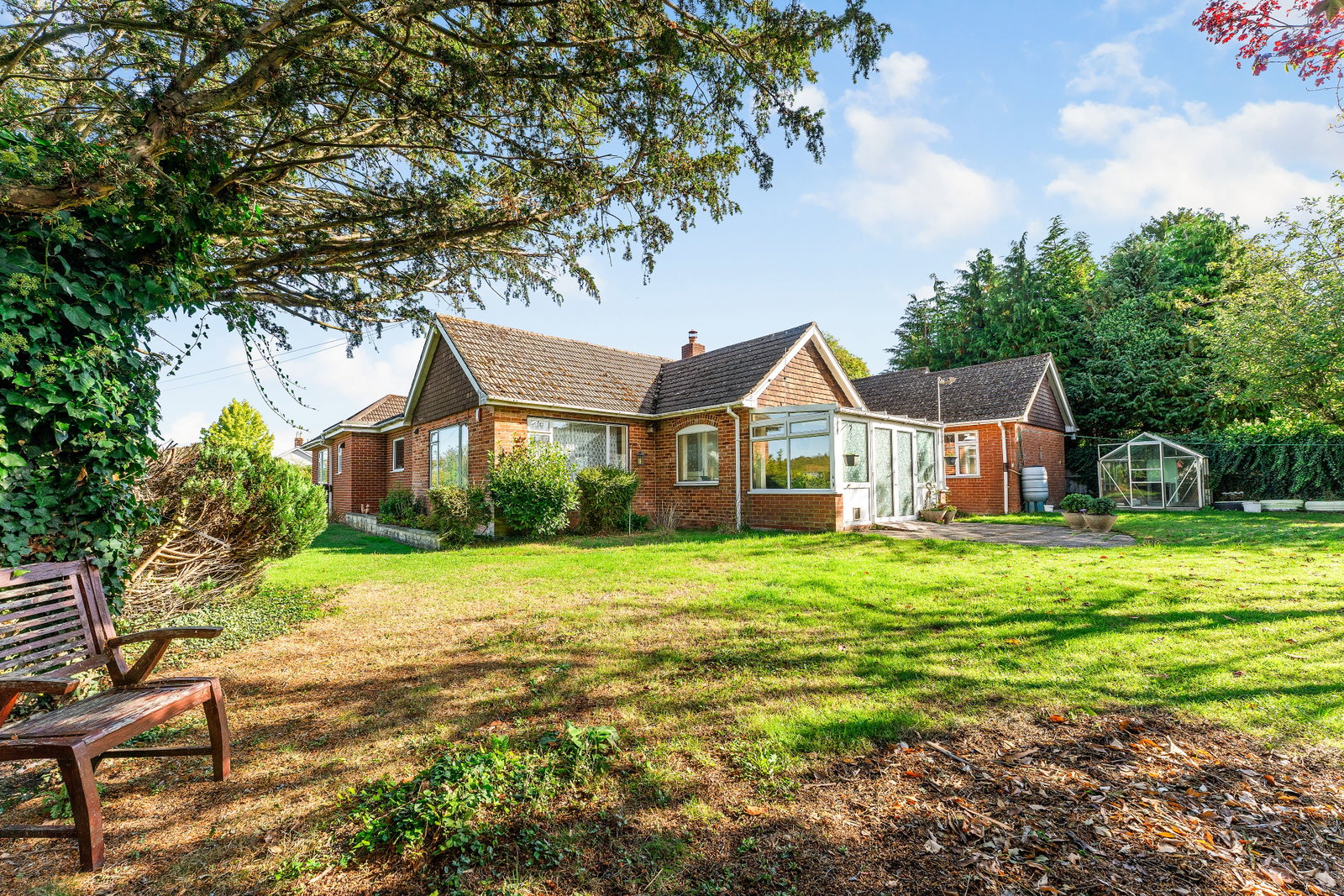 Bungalow for sale in Salisbury, The Avenue, Laverstock, Salisbury, SP1, 2003 m²