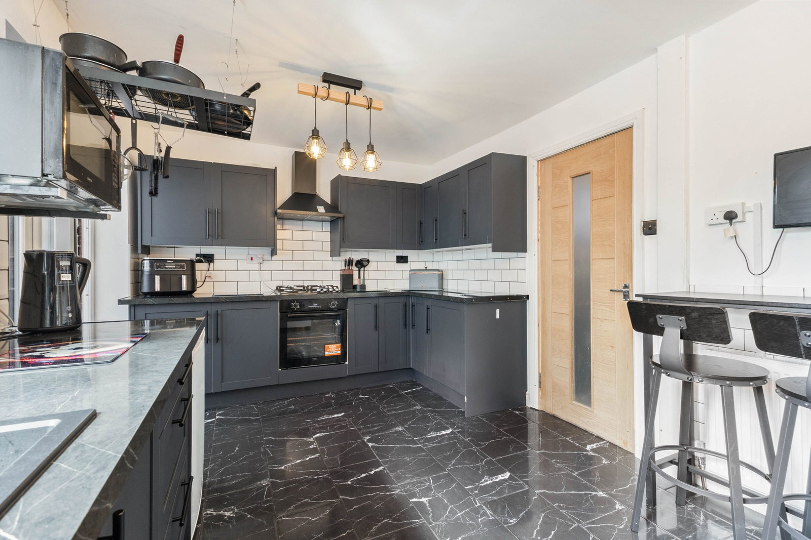 Semi Detached House for sale in Knottingley, Fernley Green Court, Knottingley, 905 m²