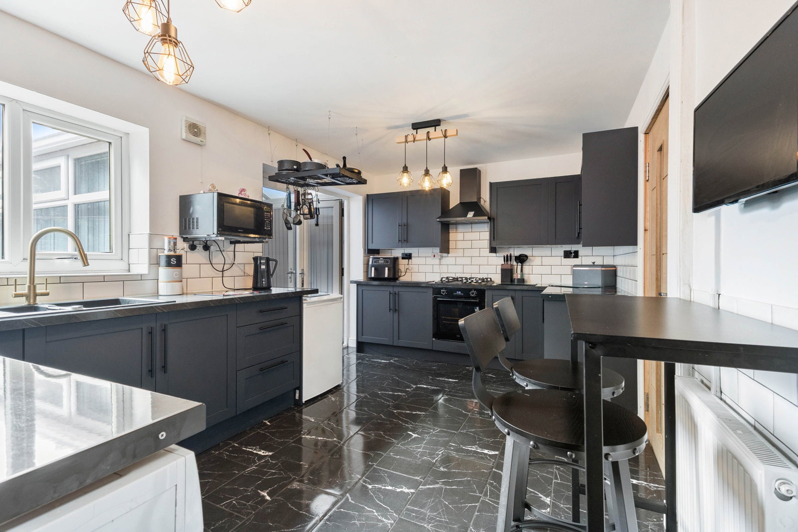 Semi Detached House for sale in Knottingley, Fernley Green Court, Knottingley, 905 m²