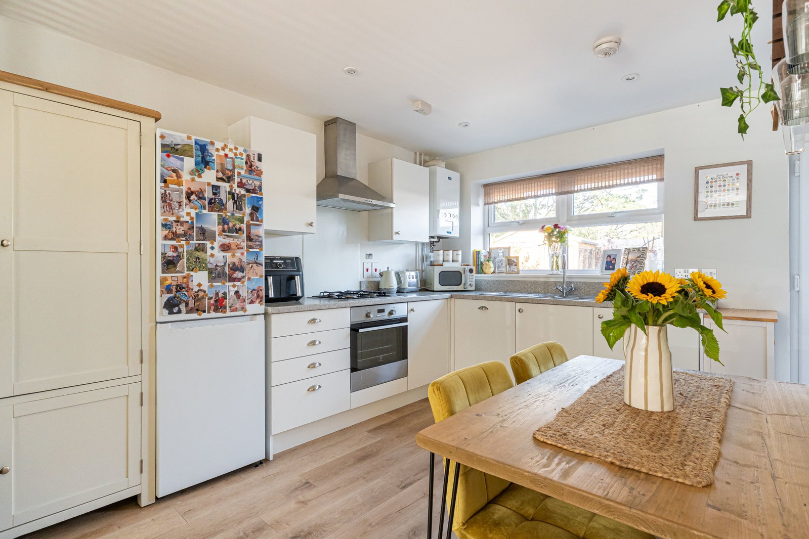 End Of Terrace House for sale in Bideford, Ackland Close, Bideford, 775 m²