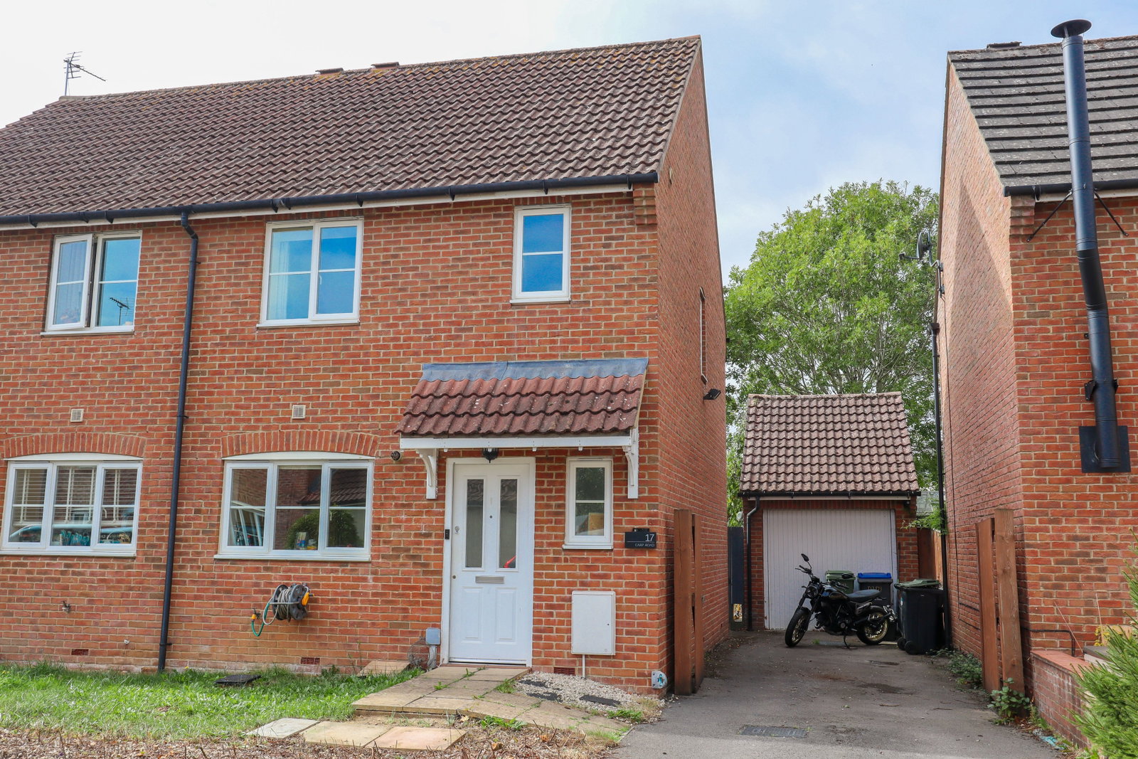 Semi Detached House for sale in Calne, Carp Road, Calne
