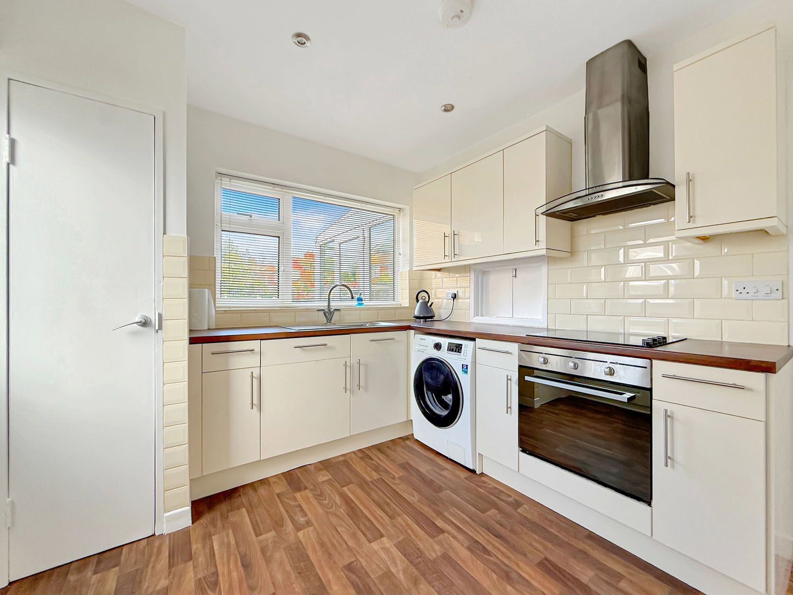 Semi Detached House for sale in Trowbridge, Parklands, Trowbridge, BA14