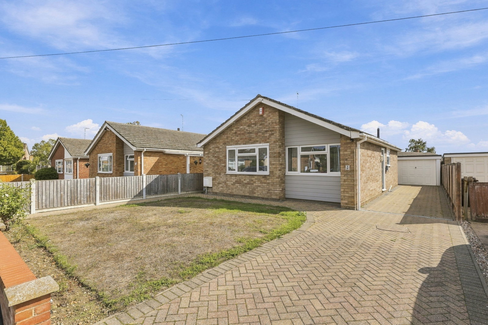 Bungalow for sale in Colchester, St. Lawrence Road, Colchester, CO4 0LG, 923 m²
