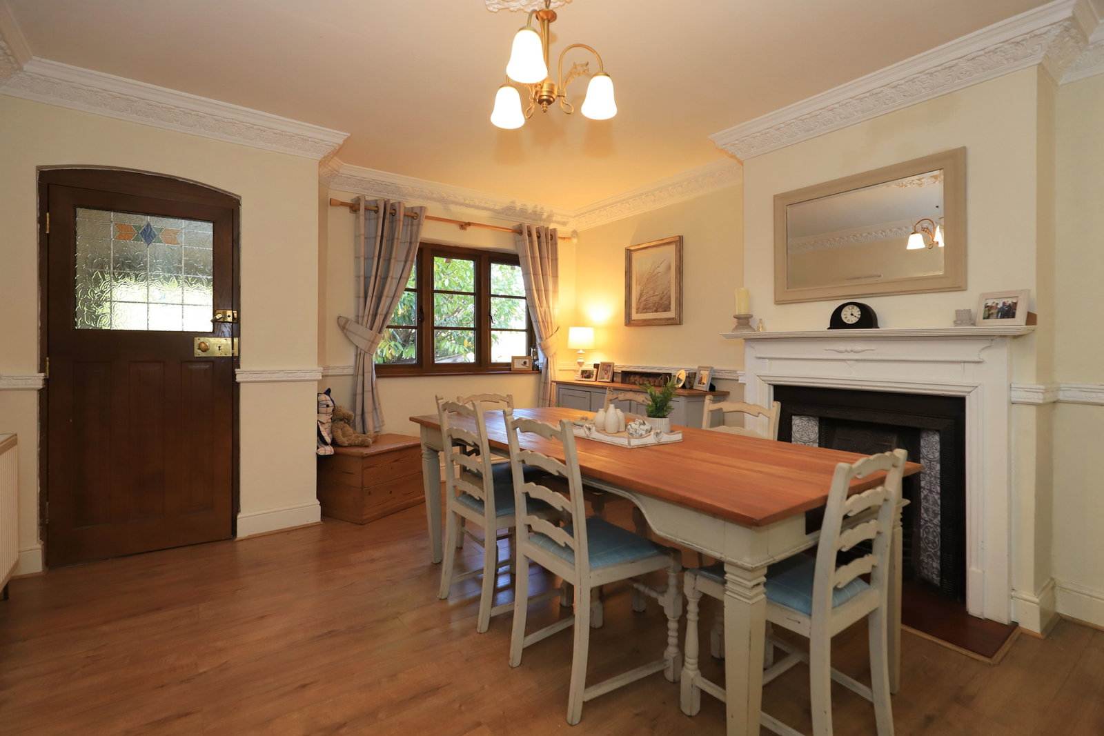 Semi Detached House for sale in Wolverhampton, Cannock Road, Westcroft, Wolverhampton, WV10 8QT, 1574 m²